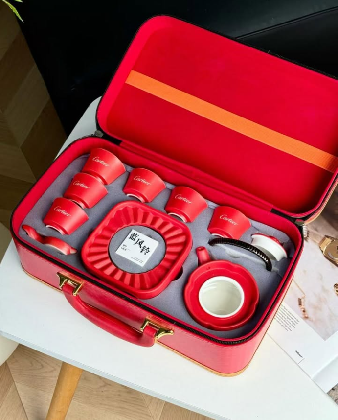 Cartier Chinese tea cups of six cups with kettle